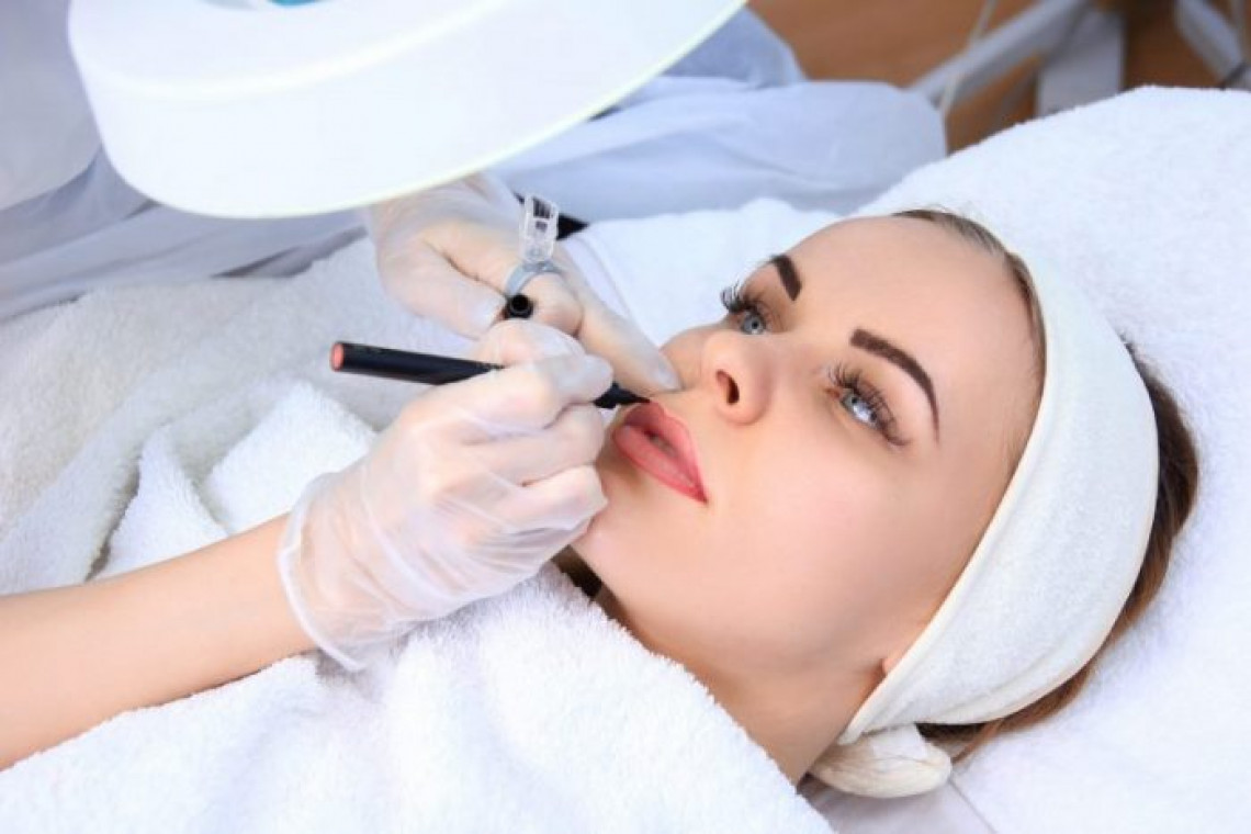 Permanent make-up (Tattoo)